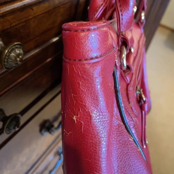 3/$15 Nine West red purse - Picture 9 of 12